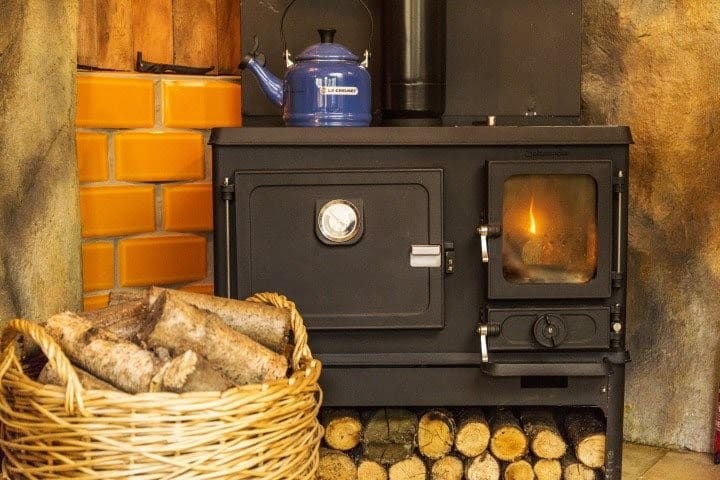 Kent-Cottage-Little-Range-Cook-Stove-Closeup