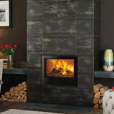 Elise-Glass-680-Edge-woodburning1440x1440